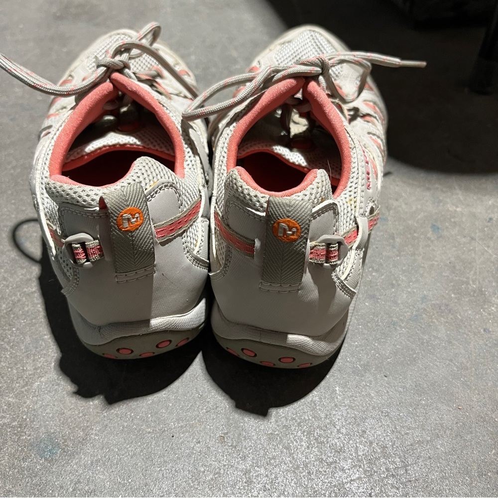 Merrell Shoes - Picture 4 of 4